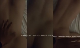 p哥出品，无套真实私拍，小赵丽颖相亲前最后一炮，感谢各位持续关注！